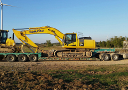 Heavy-Equipment-Floating